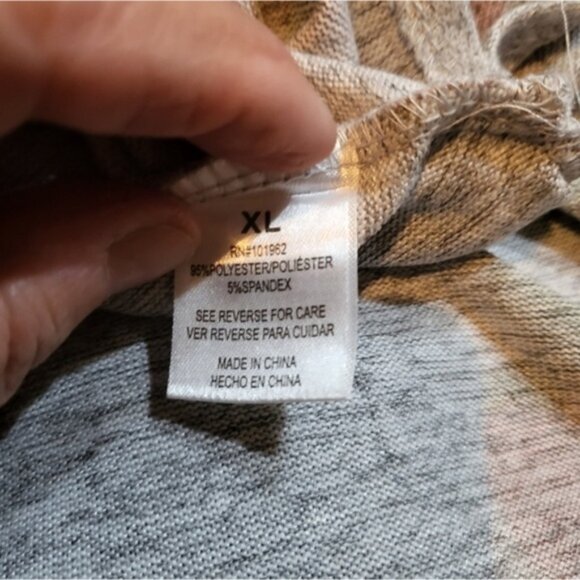 Runway Ready Couture Sweater Size XL - Picture 4 of 5